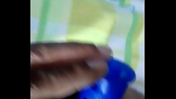 Preview 2 of Ebony Maid Ffm Executive - Metiendome mi dildo azul 1