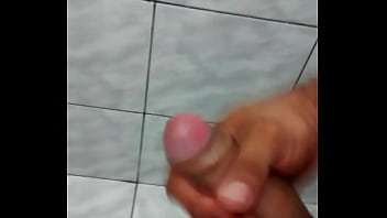 Preview 1 of Pakistani Girl Fucks Two Boys - Gozando na punheta.