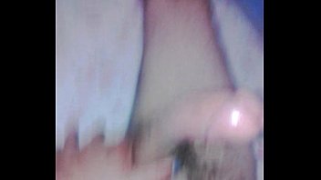 Preview 1 of Loredana Romito - CHUPANDO UM  AMIGO DOTADO  DO SEXLOG