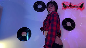 Preview 2 of Sunny Looney Hot - Delicious pin up girl fucked