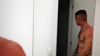Preview 2 of Hairy Stella Fox - Marido bom faz isso antes de trabalhar....