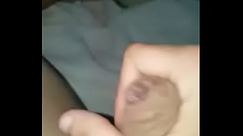 Preview 1 of Kathir - jogador do &aacute_gua santa Fc gozando pra transex