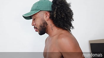 Preview 1 of Xxx Sexvedo - Sonhei que meus dois amigos estavam fodendo!