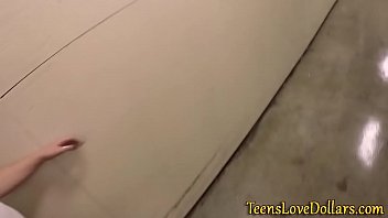 Preview 2 of Mastubating With Machine - Big ass teen fucks 4 cash
