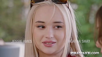 Preview 2 of Simultanious Cumpilation - Agatha Shay&rsquo_s first threesome