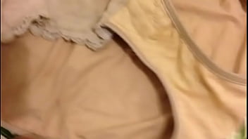 Preview 3 of Cinthya Hungarian Escort - Masturbandome con la ropa sucia de mi cu&ntilde_ads