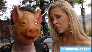 Preview 1 of Neuken In De Bus - Femdom wife feeds white boy huge black dildo