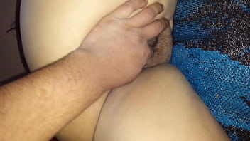 Preview 4 of Mom Nids Money - Le gusta q le miren el kulo