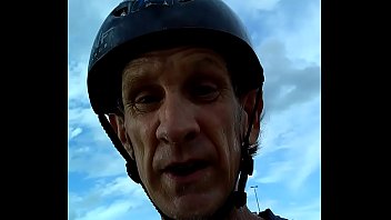 Preview 1 of Kleino V - My phone/camera whent for its first ride whith jonikalbike.