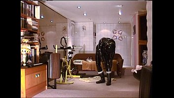 Preview 3 of Sunng Xxxx - Roxina2001CrazyBikerNaughtyCock020301XXXL.MPG