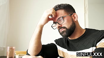 Preview 3 of Zafar Xxx - Meow! Make my pussy Purr! Lyanna Nilsson and Lorenzo Viota for SinfulXXX