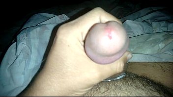 Preview 3 of Hhfemdom - Pajeandome rico acostado en la cama