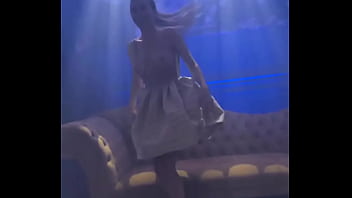 Preview 3 of Solo Jill Kelly - Do you wanna dance with me ?