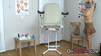 Preview 4 of Koria Mom Sleeping - Goodlooking Hot Euro Teenie Doctor Sex