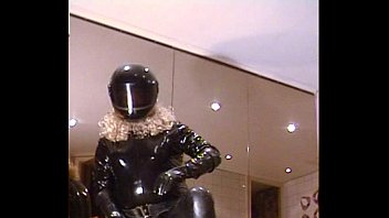 Preview 1 of Paru Sex Video - Roxina2004XtremeFetishSlut270404XXXL.MPG