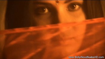 Preview 2 of Hot Giral - Sexy Indian Babe Is So Exciting