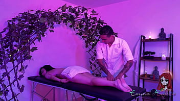 Preview 2 of Grandma Booty - My GF gives me a delicious massage with a happy ending