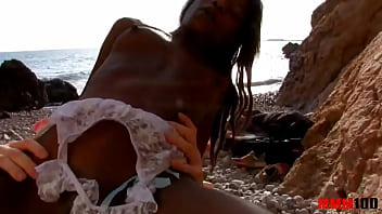 Preview 3 of Bhara Much Xxx - Black slut with perfect body fucked at the beach