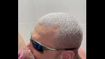 Preview 4 of Argenhot Sex - Mavambo de BH arrombou loirinho que tava com sede de pica!