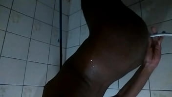 Preview 4 of 3x English Nf Full Movi - Guy cleaning ass on shower
