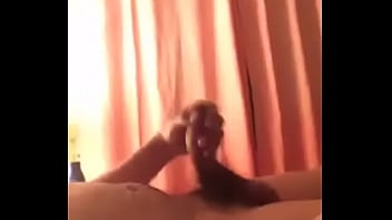 Preview 1 of Upskirt Top Banheiro - received 1236539053044566