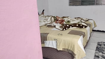 Preview 1 of Mam Mamy - meu corno descobriu as fotos do sexo que tive com o vizinho,  tive que confessar tudinho.