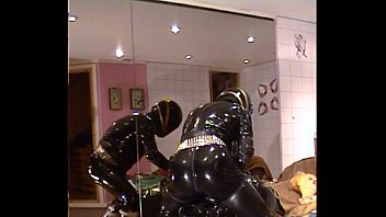 Preview 1 of Sax Vibio - Roxina2003CantStopCumInRubber140403XXXL.MPG