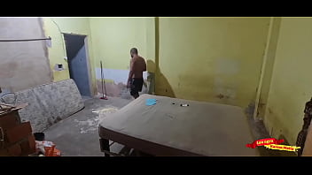 Preview 3 of Mom In Ass - Novinha seduzindo pedreiro - anal teen...