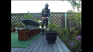 Preview 4 of Swinger Kate - Roxina2000RubberOxAHornyDay130600XXXL.MPG