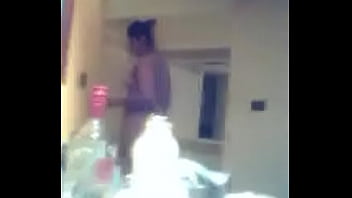 Preview 1 of Hindi Xxc Video Dulodigs - mi amiga yendo a ba&ntilde_arse despues de culiarle