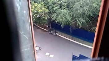 Preview 1 of Anybuny Com - ITI students kissing in public (2)