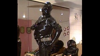 Preview 2 of Virgin Get Fingered - Roxina2003AwsomeRubberOx050403XXXL.MPG