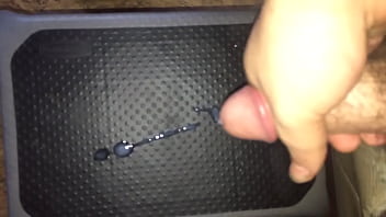 Preview 2 of Mandy Florwes - Jerking off to a thick nut