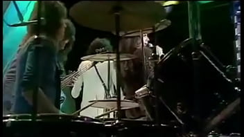 Preview 2 of Kiara Mia Pusy - Queen - Killer Queen (Top of The Pops,  1974)