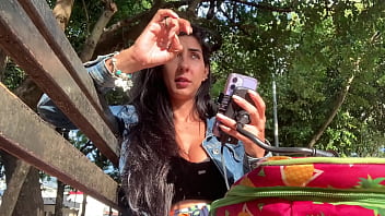 Preview 4 of Pezza Lade Porn Video - Renatinha Mello &bull_ Live na pra&ccedil_a: Sorocaba &eacute_ quente,  mas eu sou mais!