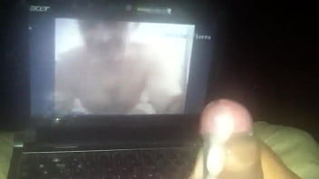 Preview 3 of Mature First Anal Money - Masturbandome viendo v&iacute_deos ricos