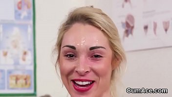 Preview 4 of Nxgx Ngocok Sendiri - Spicy beauty gets cumshot on her face swallowing all the jizz
