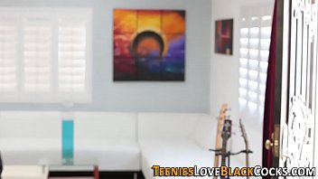 Preview 1 of Ml Sampai Crot - Black dong teen cum spray