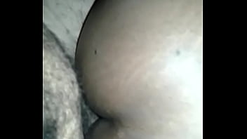 Preview 3 of Mom Xxxiii Boobs - Casal brincando com plug - Casal Alex Clau