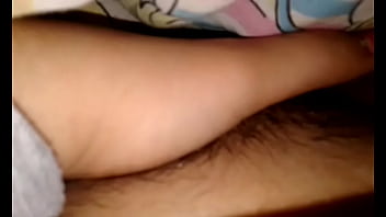 Preview 2 of Big Boobs Two Girl One Boy - Gordita sexy masturbandose con la concha peluda