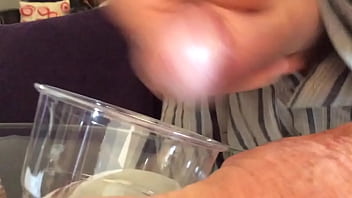 Preview 2 of Veiny Ccock - Sperm in water trim.5248D63B-98C1-478F-BDC7-A2F01AB37860.MOV