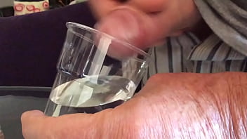 Preview 3 of Veiny Ccock - Sperm in water trim.5248D63B-98C1-478F-BDC7-A2F01AB37860.MOV