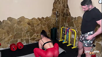 Preview 1 of Toilet Braz Com - Personal Trainer Drills Pussy While Training - Sara Retali &amp_ Maximo Garcia
