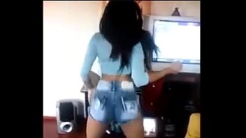 Preview 4 of Backshots Ebony Squirt - El Mejor Baile De Bai Bai (ySCrzJt1PeA)