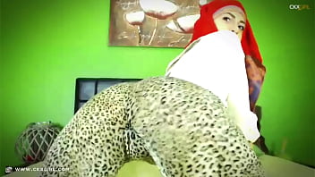 Preview 1 of Mom Kitchen Joi - CKXGirl | CokeGirlx | Muslim Arab LIVE Webcam | Girls | Twerking