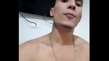 Preview 1 of Bokep Cewek Lesbi - Hola papi!