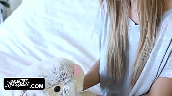 Preview 1 of Free Harika Sikis - Horny Hollie Mack getting a big dick for hungry pussy