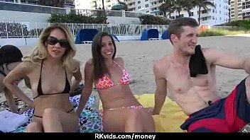 Preview 1 of Groupgame - Amateur girl likes to suck cock for cash 8