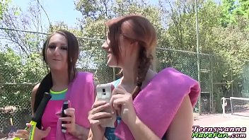 Preview 1 of Lesbicas Na Cam - bffs (51)