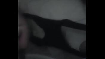 Preview 4 of Stepmom Alone Home Son - Homem enfia o cotonete no pau ( Swab on penis)